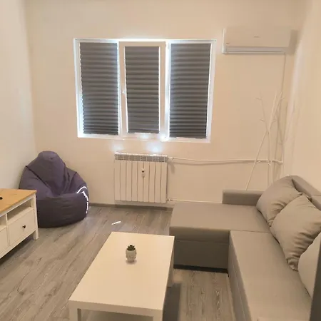 Ndk Nest 2br In The Heart Of Appartement
