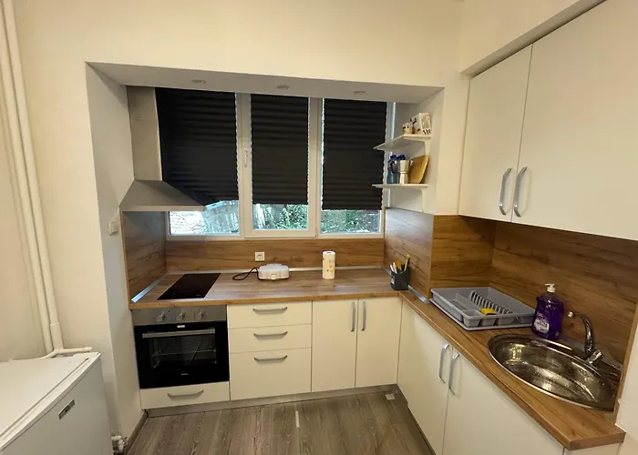 Ndk Nest 2br In The Heart Of *