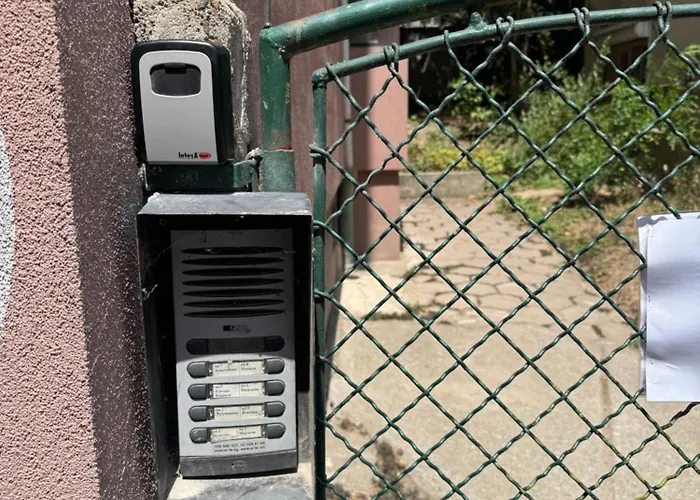 Ndk Nest 2br In The Heart Of *