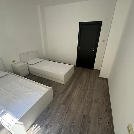 Ndk Nest 2br In The Heart Of